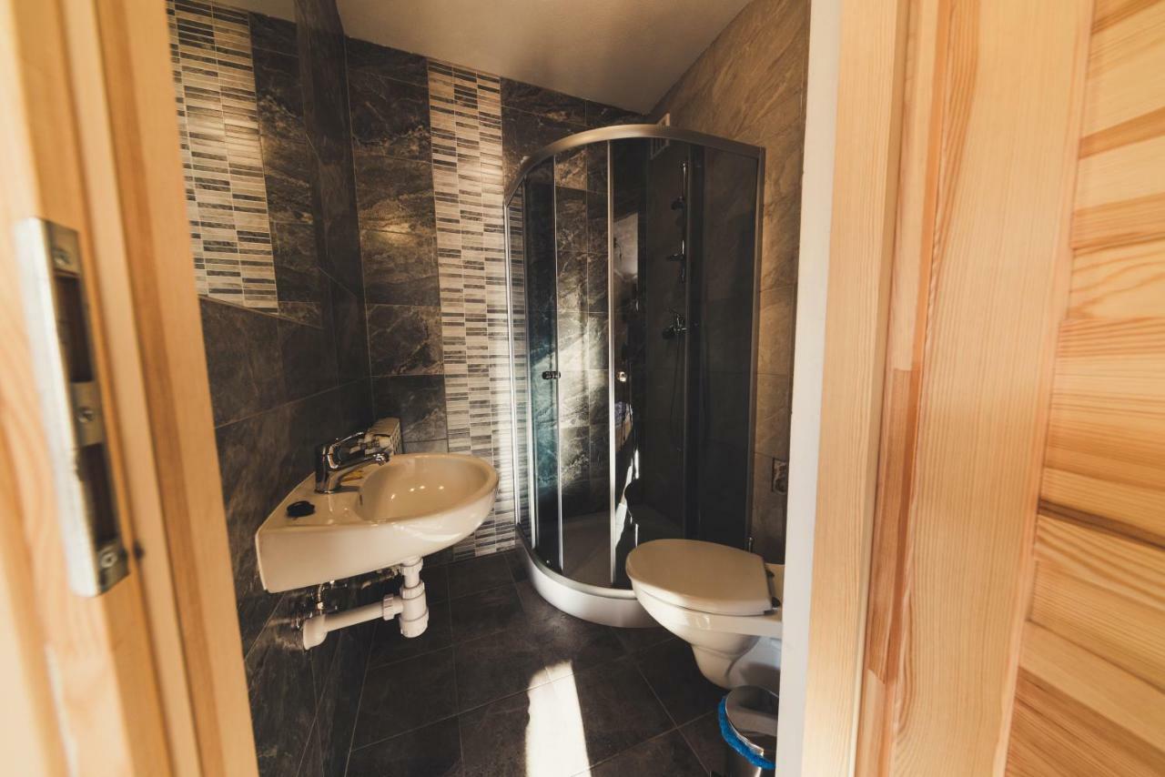 Pokoje I Apartamenty Nad Potokiem Zakopane Bagian luar foto